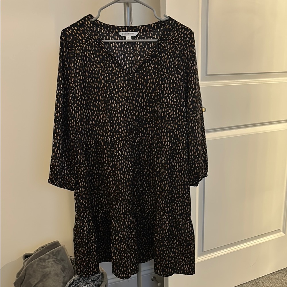 41 Hawthorn Black and gold(cream) satin shift  dress